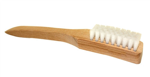 Brush #37 White Nylon